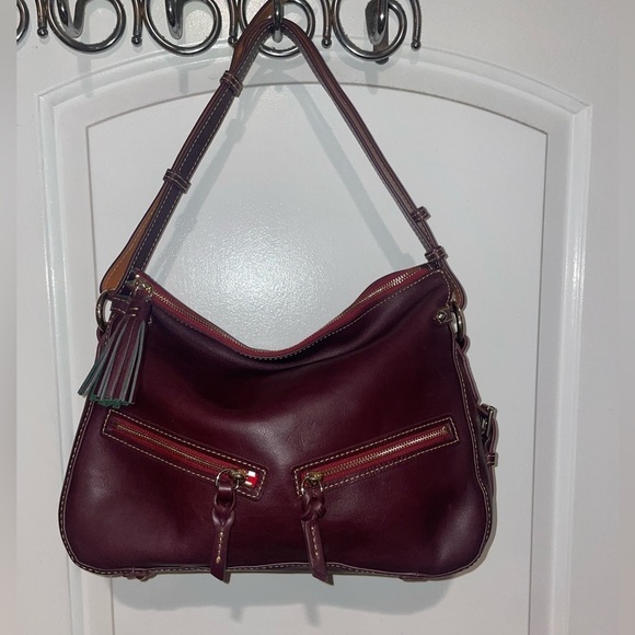 New! Dooney & Bourke Florentine East/West Zip Sac 🔥 RARE - Picture 1 of 15